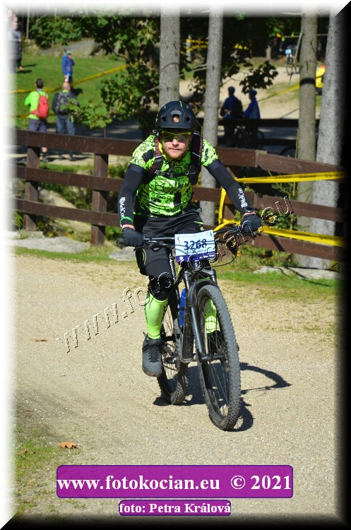 Náhled obrázku: 2021-9438-CTAuthor-3268.JPG