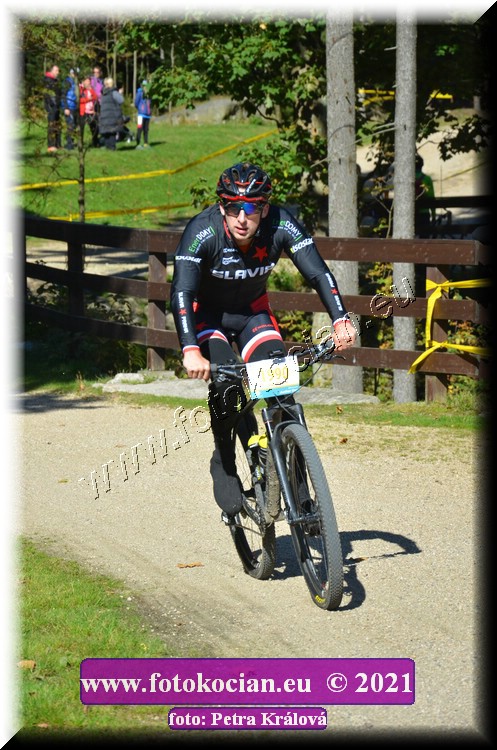 Náhled obrázku: 2021-9462-CTAuthor-1990.JPG