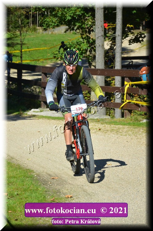 Náhled obrázku: 2021-9513-CTAuthor-179.JPG