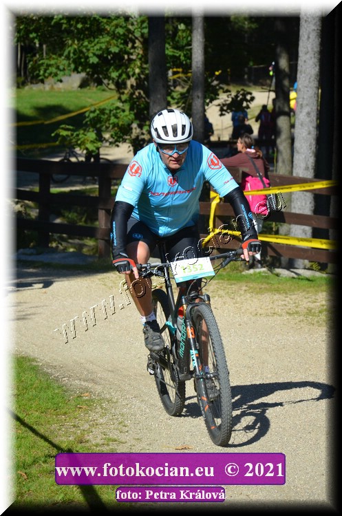 Náhled obrázku: 2021-11090-CTAuthor-1352.JPG