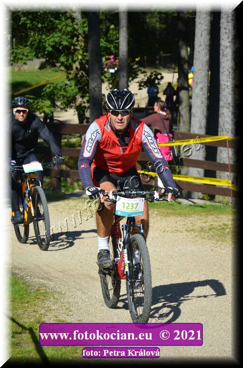 Náhled obrázku: 2021-11091-CTAuthor-1237.JPG