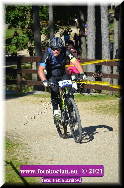 Náhled obrázku: 2021-11102-CTAuthor-3165.JPG