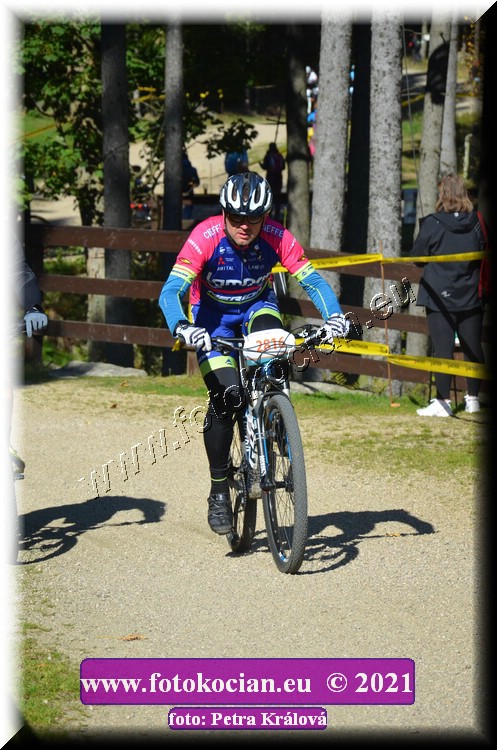 Náhled obrázku: 2021-11107-CTAuthor-2816.JPG