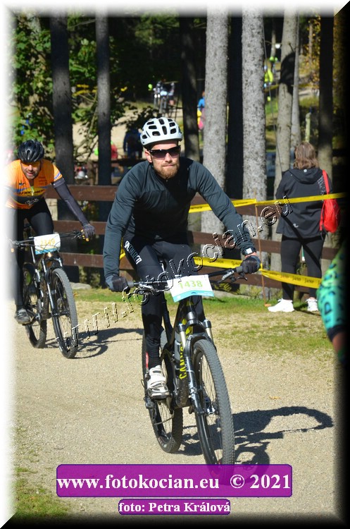 Náhled obrázku: 2021-11162-CTAuthor-1438.JPG