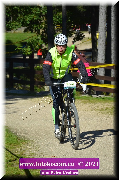 Náhled obrázku: 2021-11225-CTAuthor-1230.JPG