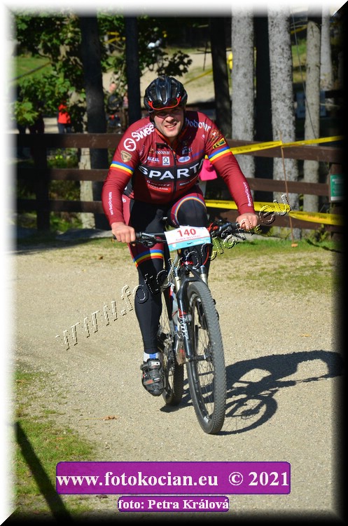 Náhled obrázku: 2021-11229-CTAuthor-140.JPG