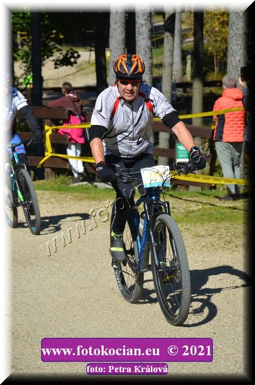 Náhled obrázku: 2021-11241-CTAuthor-2309.JPG