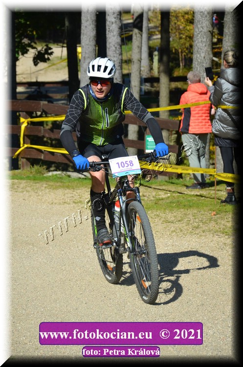 Náhled obrázku: 2021-11272-CTAuthor-1058.JPG