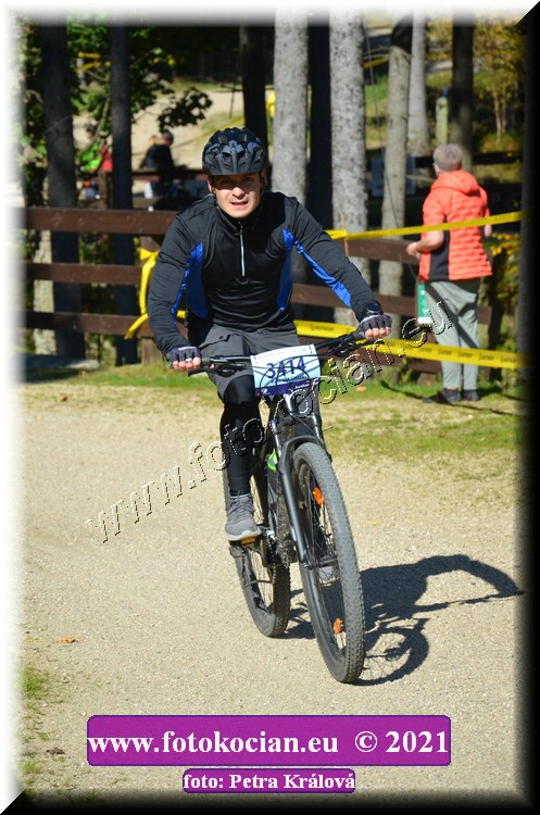 Náhled obrázku: 2021-11281-CTAuthor-3414.JPG