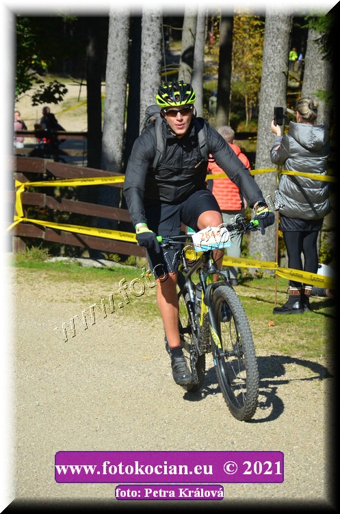 Náhled obrázku: 2021-11322-CTAuthor-2844.JPG