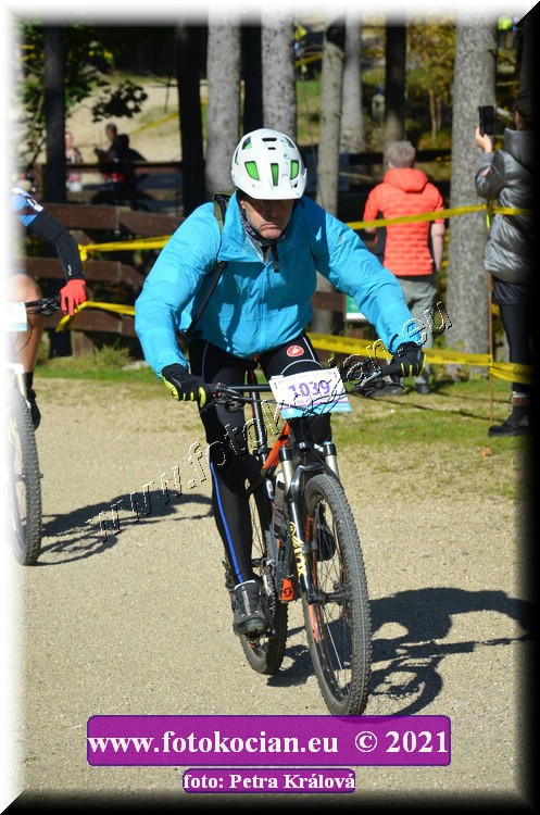 Náhled obrázku: 2021-11323-CTAuthor-1039.JPG