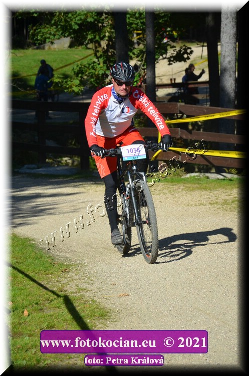 Náhled obrázku: 2021-11350-CTAuthor-1038.JPG