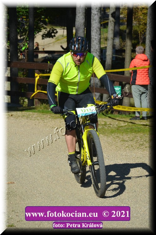 Náhled obrázku: 2021-11371-CTAuthor-1213.JPG