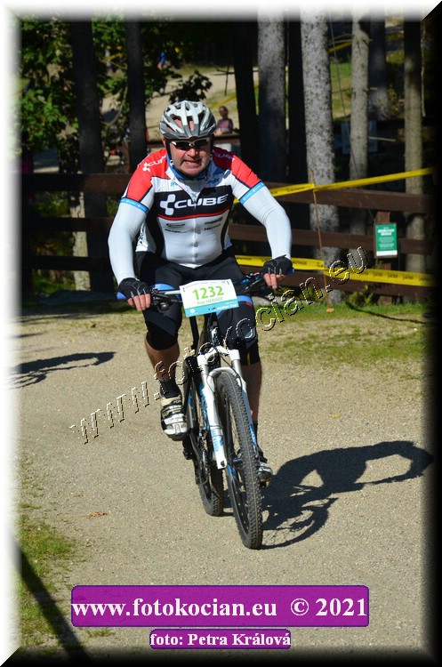 Náhled obrázku: 2021-11386-CTAuthor-1232.JPG