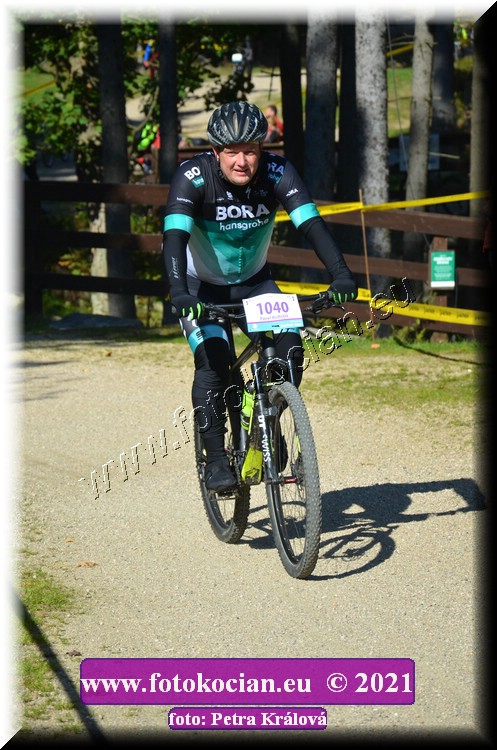 Náhled obrázku: 2021-11426-CTAuthor-1040.JPG