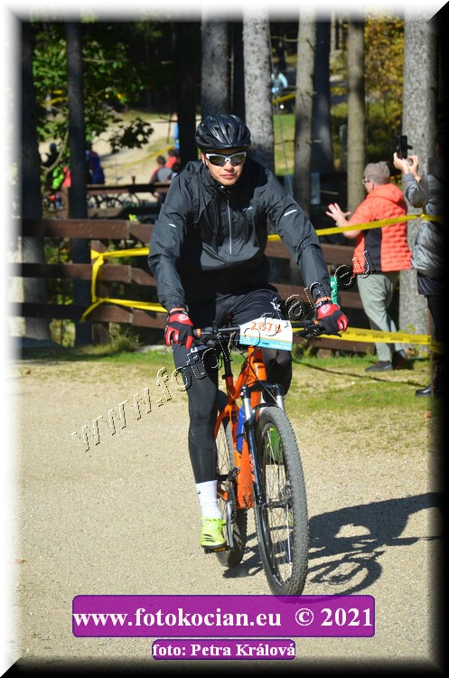 Náhled obrázku: 2021-11470-CTAuthor-2878.JPG