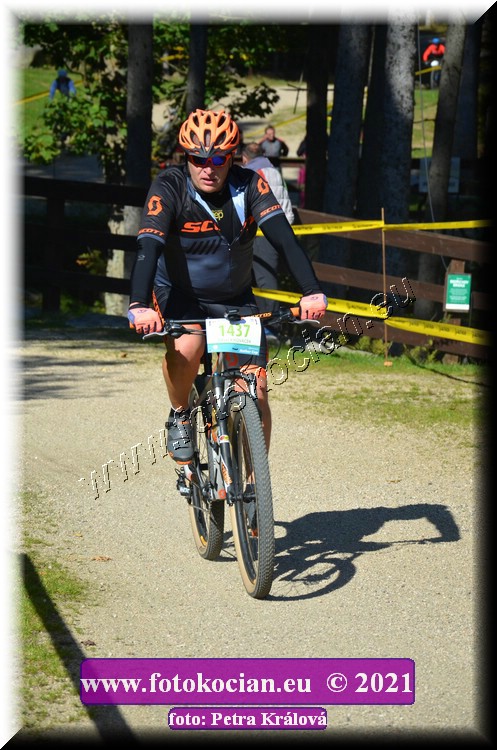 Náhled obrázku: 2021-11529-CTAuthor-1437.JPG