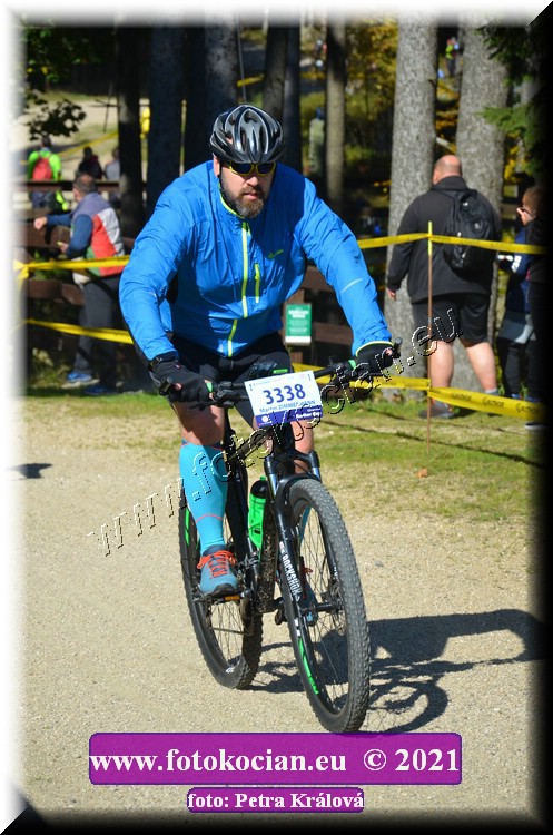 Náhled obrázku: 2021-11555-CTAuthor-3338.JPG