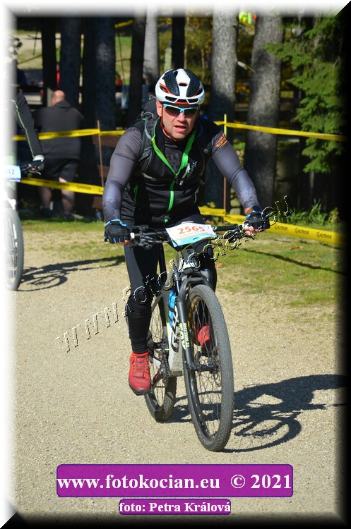 Náhled obrázku: 2021-11745-CTAuthor-2565.JPG