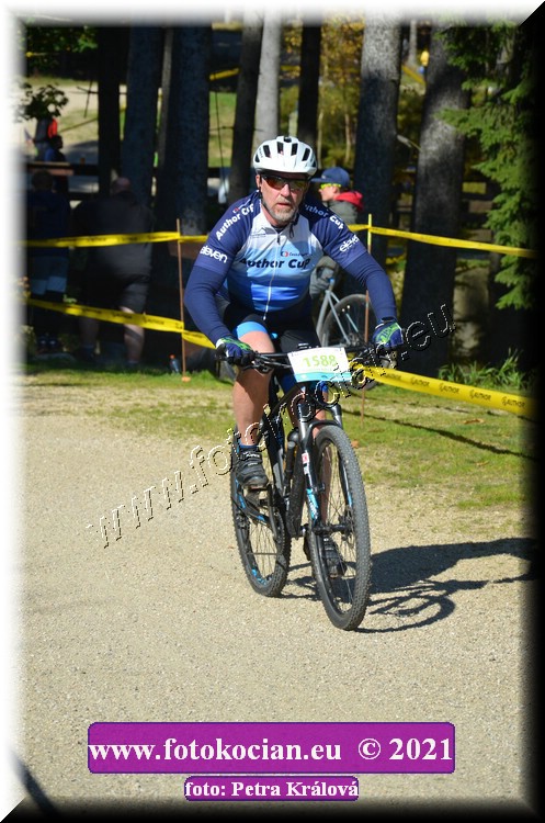 Náhled obrázku: 2021-11805-CTAuthor-1588.JPG