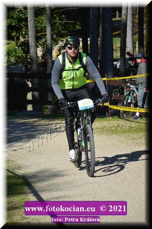 Náhled obrázku: 2021-11813-CTAuthor-1639.JPG