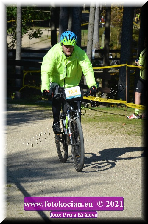 Náhled obrázku: 2021-11964-CTAuthor-1924.JPG