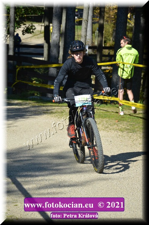 Náhled obrázku: 2021-11981-CTAuthor-1794.JPG