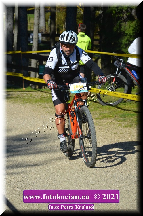 Náhled obrázku: 2021-12000-CTAuthor-2064.JPG