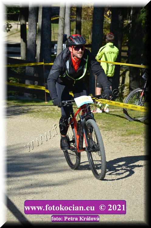 Náhled obrázku: 2021-12002-CTAuthor-2388.JPG