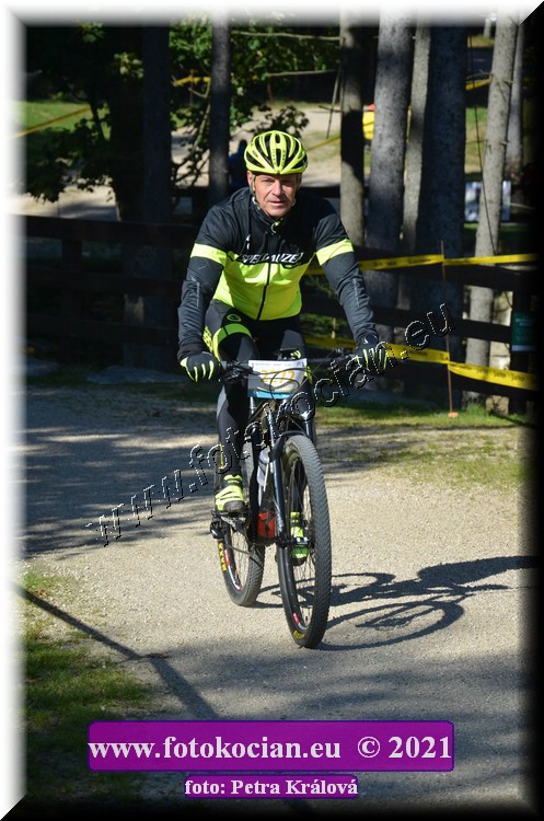 Náhled obrázku: 2021-12018-CTAuthor-2272.JPG