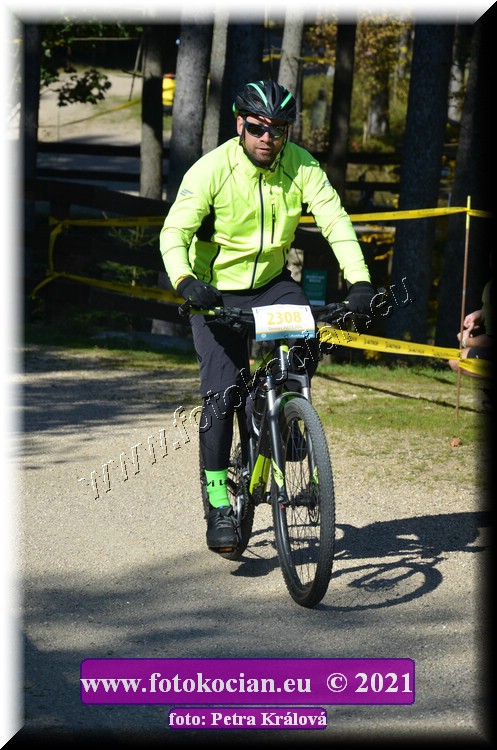 Náhled obrázku: 2021-12020-CTAuthor-2308.JPG