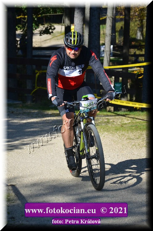 Náhled obrázku: 2021-12042-CTAuthor-1637.JPG