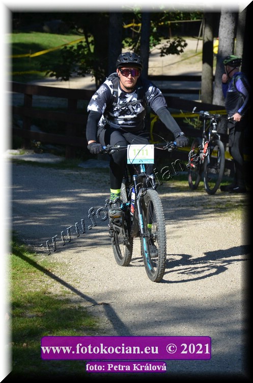 Náhled obrázku: 2021-12051-CTAuthor-1711.JPG