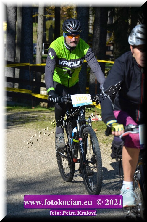 Náhled obrázku: 2021-12071-CTAuthor-1810.JPG