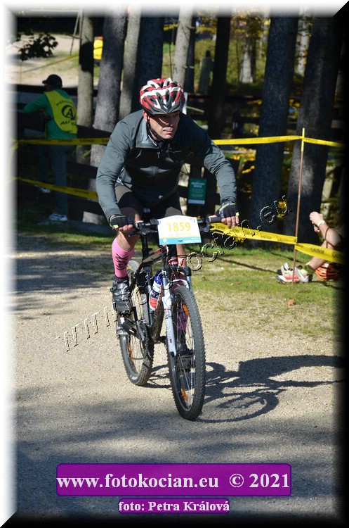 Náhled obrázku: 2021-12079-CTAuthor-1859.JPG