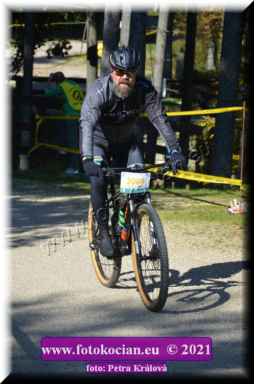 Náhled obrázku: 2021-12093-CTAuthor-2060.JPG