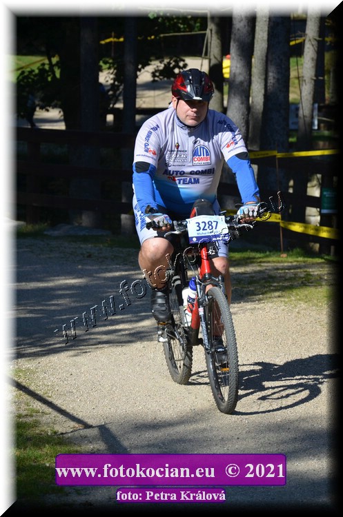 Náhled obrázku: 2021-12115-CTAuthor-3287.JPG