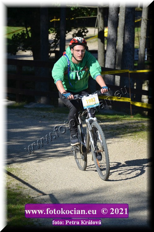 Náhled obrázku: 2021-12117-CTAuthor-1982.JPG