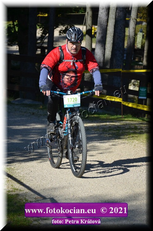 Náhled obrázku: 2021-12148-CTAuthor-1720.JPG