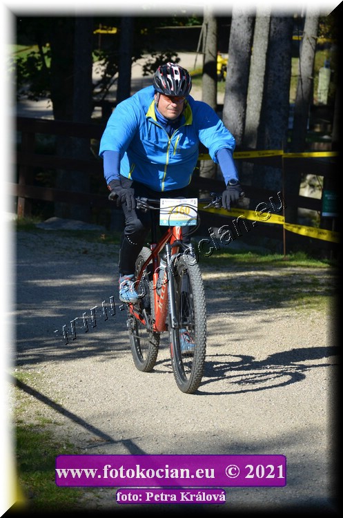 Náhled obrázku: 2021-12149-CTAuthor-2360.JPG