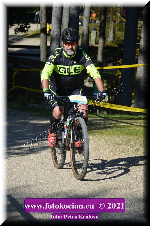 Náhled obrázku: 2021-12163-CTAuthor-1917.JPG