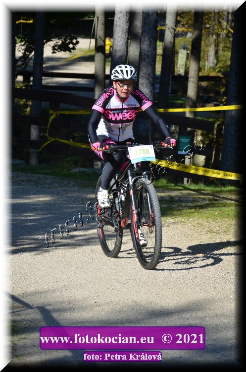 Náhled obrázku: 2021-12172-CTAuthor-1780.JPG