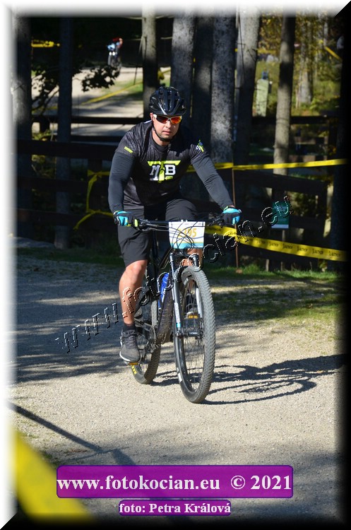 Náhled obrázku: 2021-12189-CTAuthor-2395.JPG