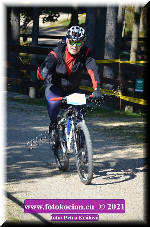 Náhled obrázku: 2021-12202-CTAuthor-1819.JPG