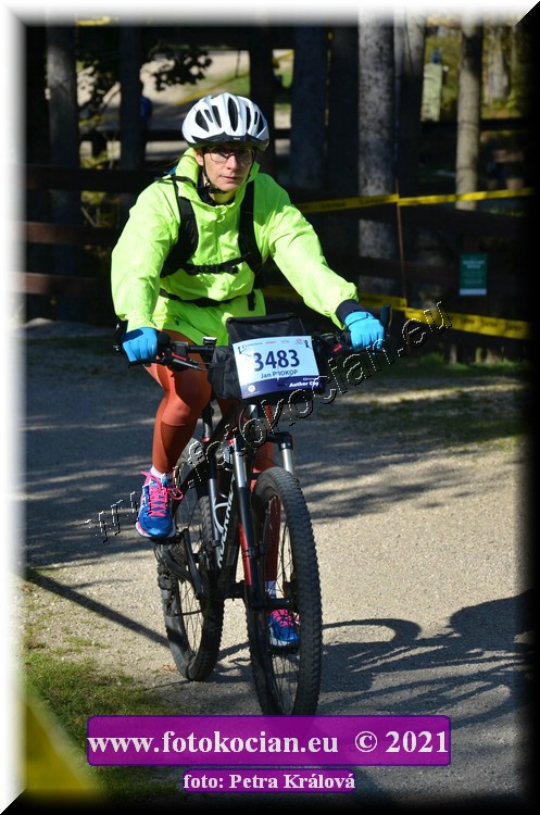 Náhled obrázku: 2021-12214-CTAuthor-3483.JPG