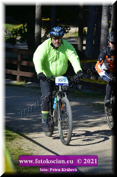 Náhled obrázku: 2021-12220-CTAuthor-3573.JPG