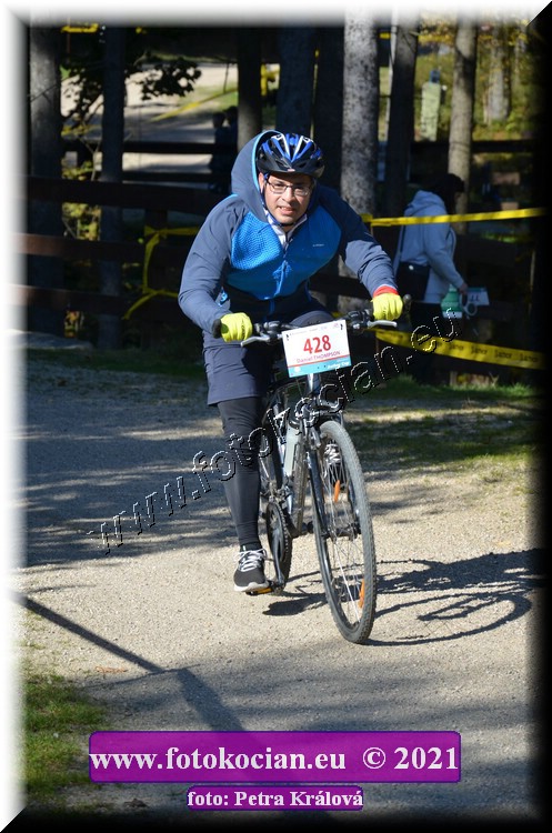 Náhled obrázku: 2021-12221-CTAuthor-428.JPG