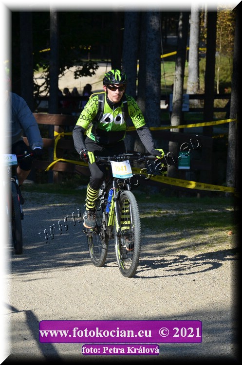 Náhled obrázku: 2021-12287-CTAuthor-1941.JPG