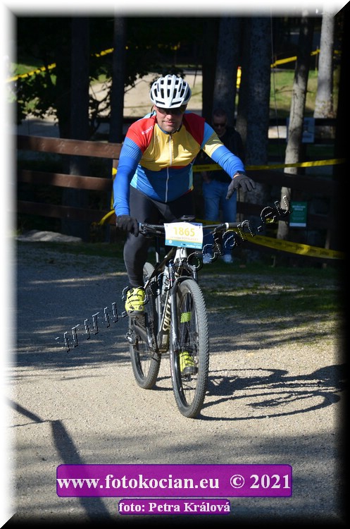 Náhled obrázku: 2021-12293-CTAuthor-1865.JPG