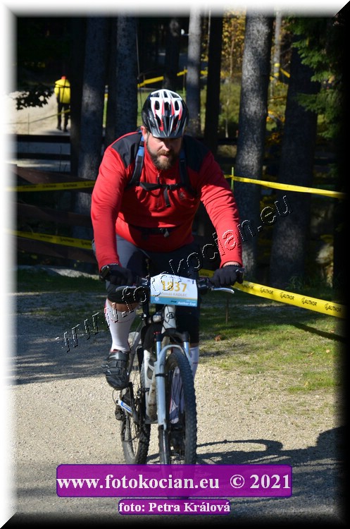 Náhled obrázku: 2021-12304-CTAuthor-1837.JPG